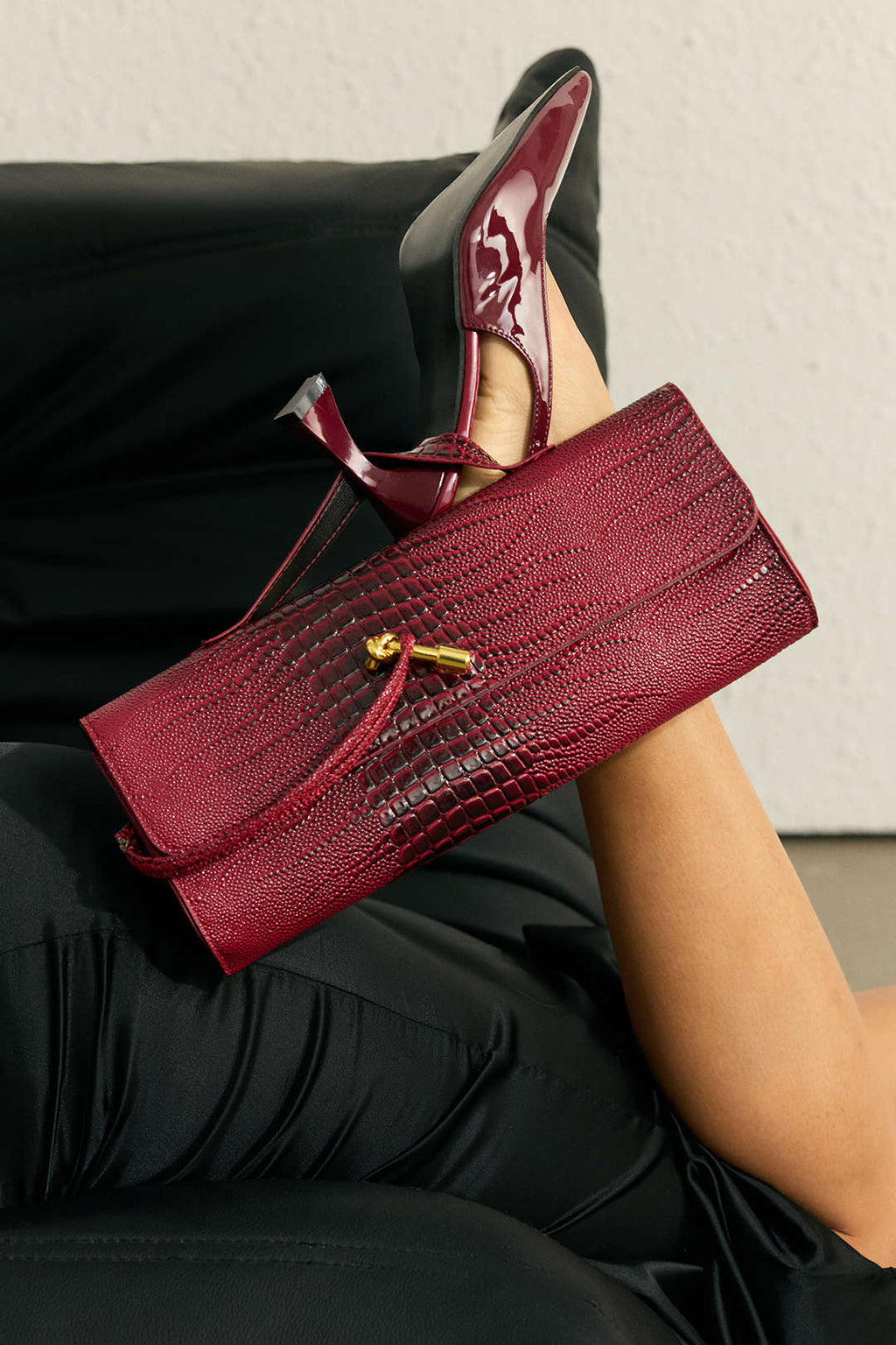 Bags End Crocodile Skin Pattern Faux Leather Clutch Bag