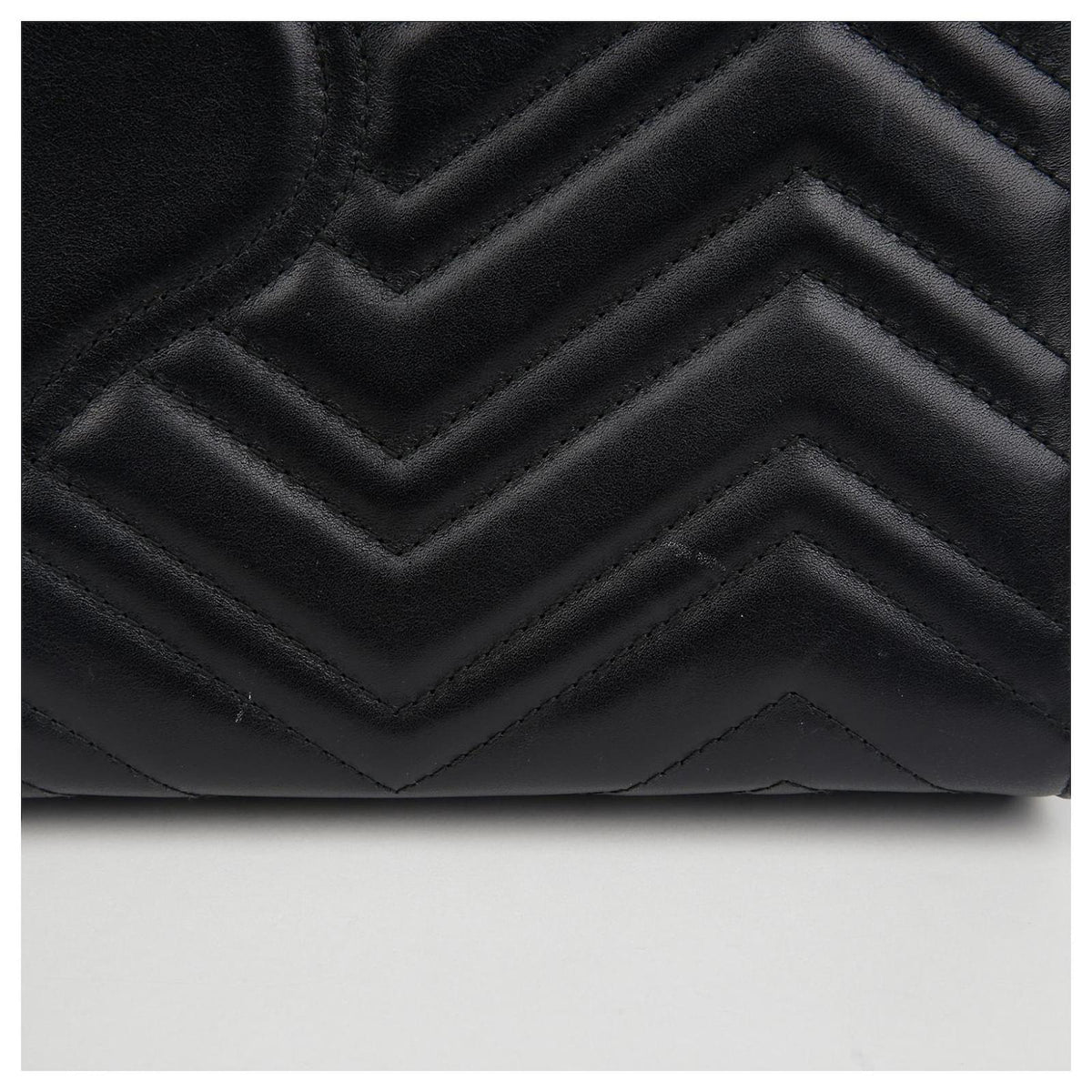 Gucci GG Marmont Matelassé Chevron Heart Clutch Bag – Black