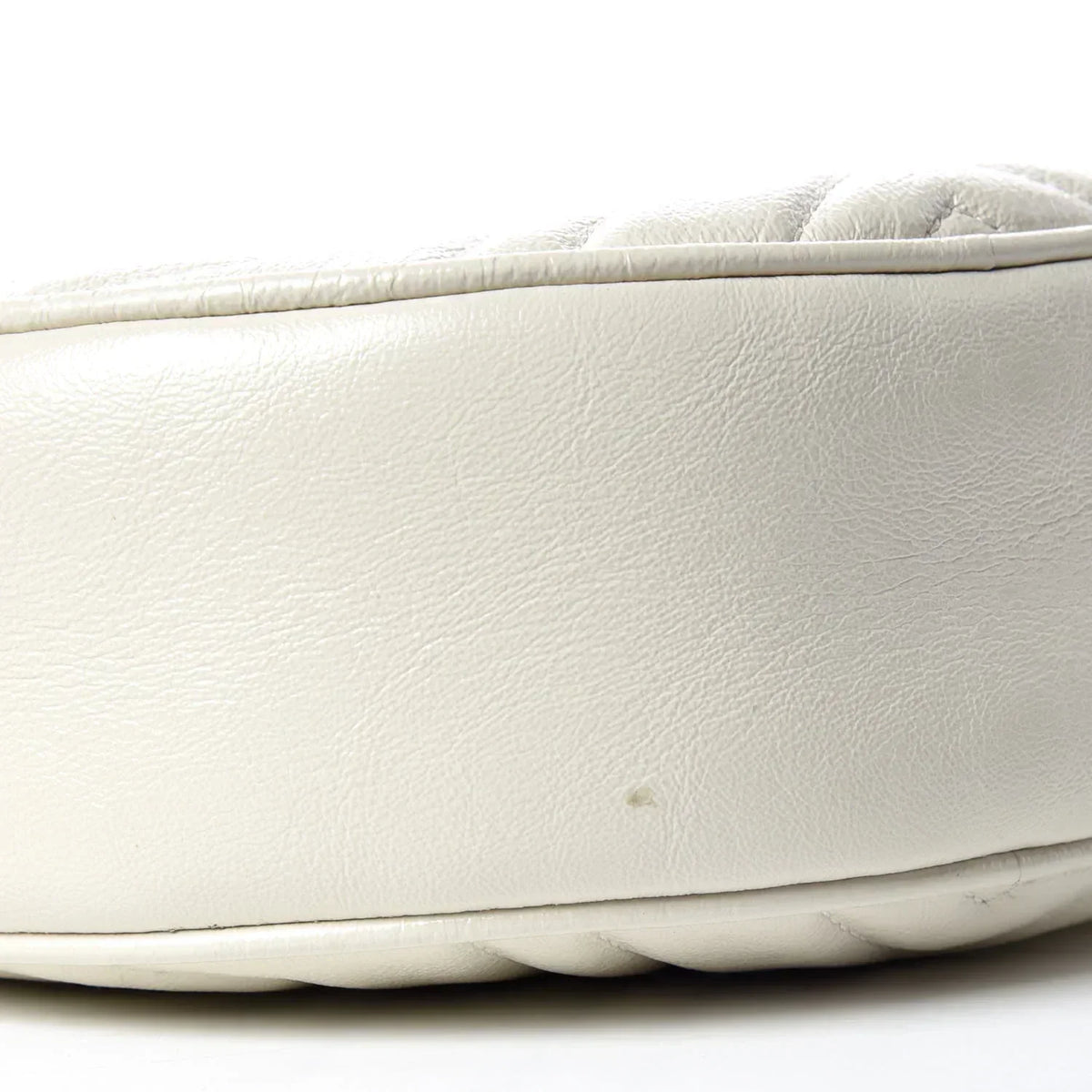 Gucci Azalea Marmont Round Mini Shoulder Bag - White in White - detail view 4 showing the bag's shape, finish and visible design details.