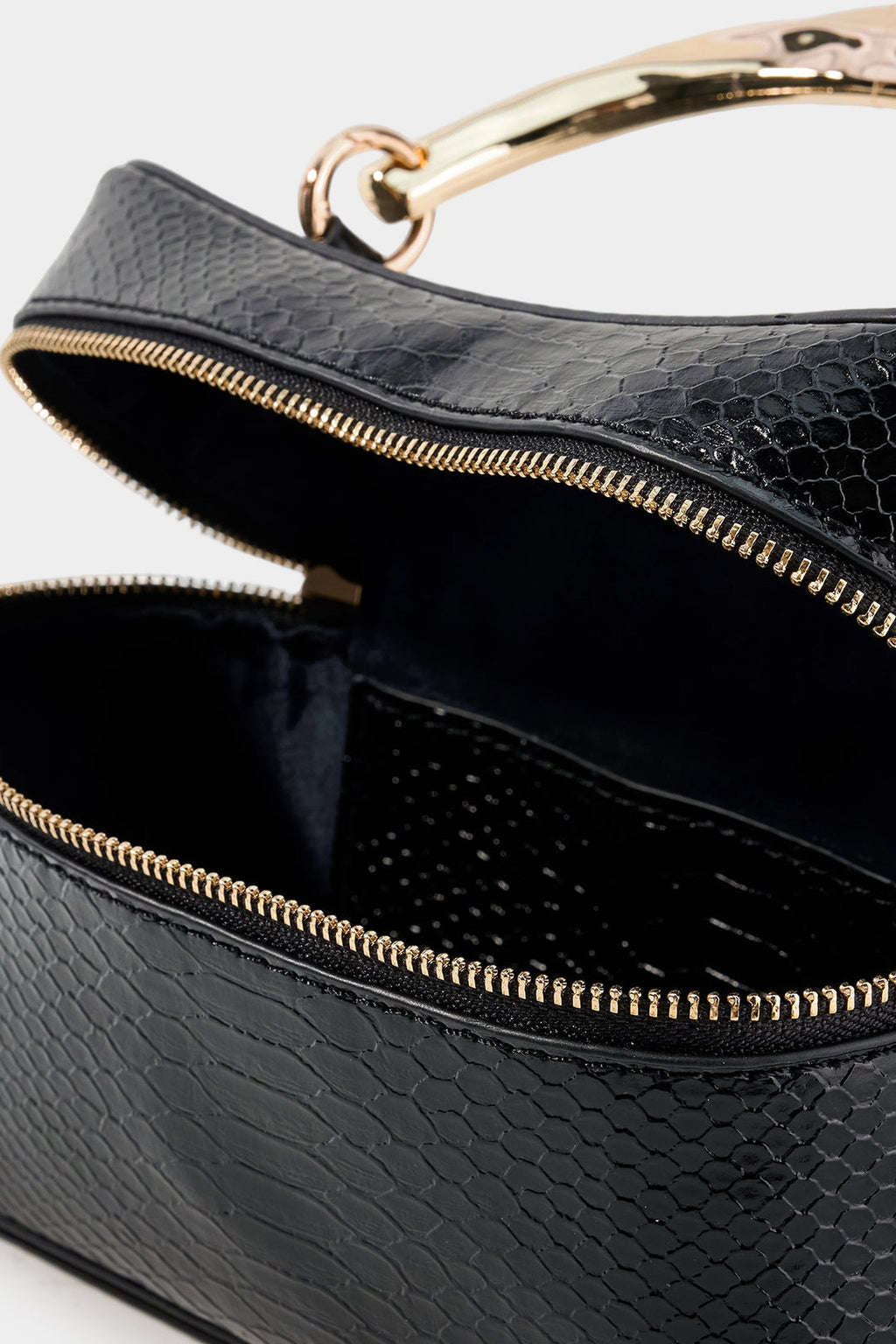Bags End Leather Metallic Irregular Zipper Tote Bag