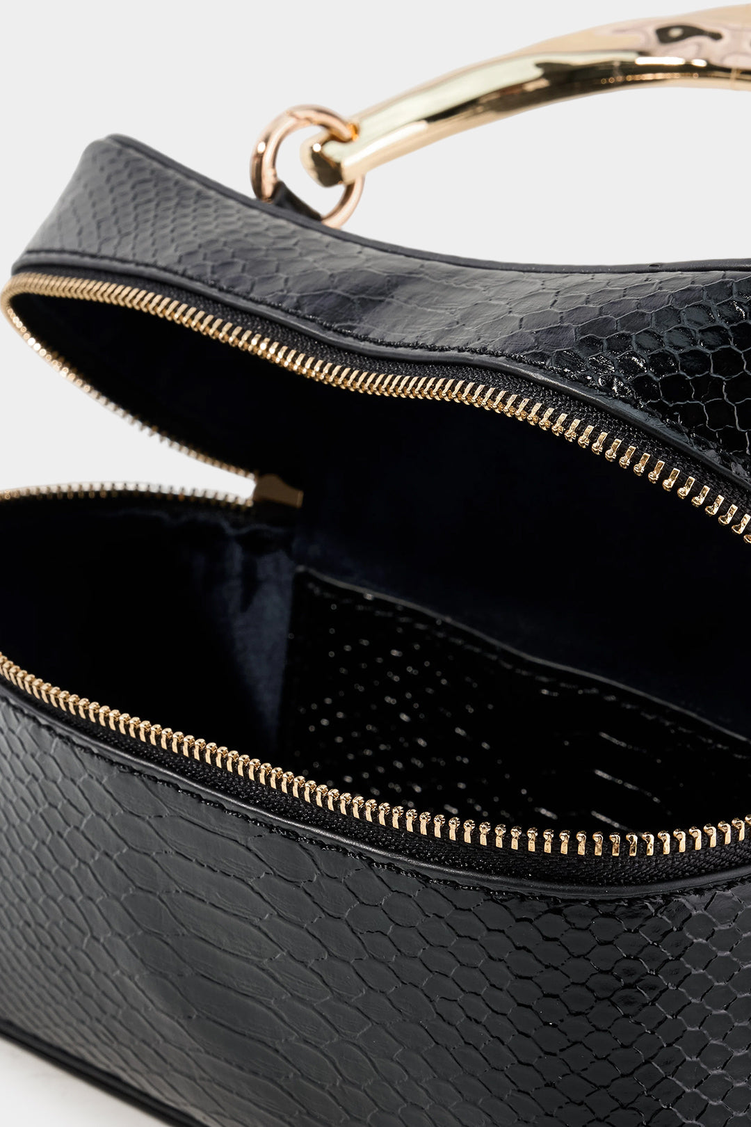Bags End Leather Metallic Irregular Zipper Tote Bag