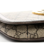 Gucci Blondie Shoulder Bag - Beige in Beige - detail view 4 showing the bag's shape, finish and visible design details.