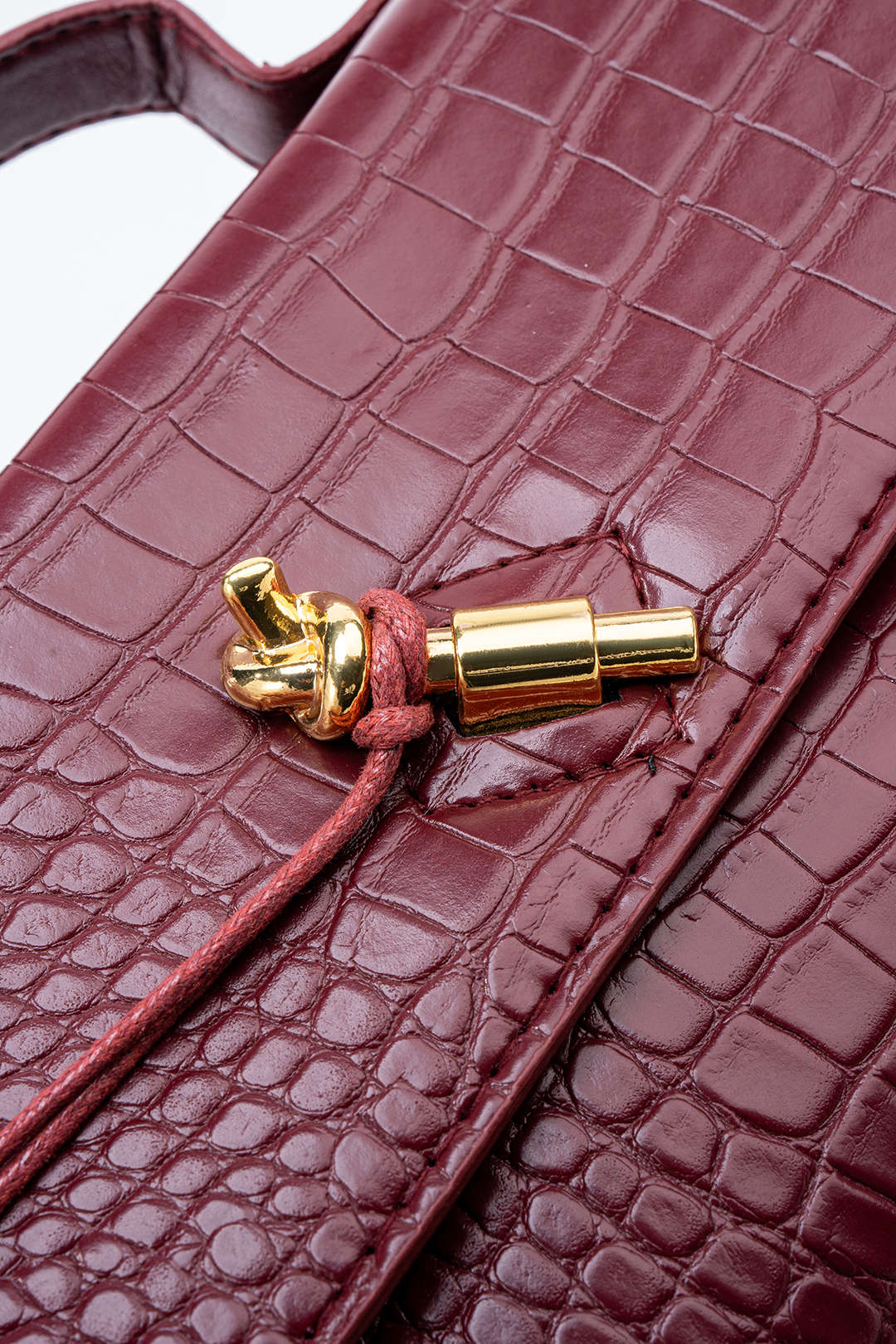Bags End Crocodile Pattern Metallic Lock Clutch Bag