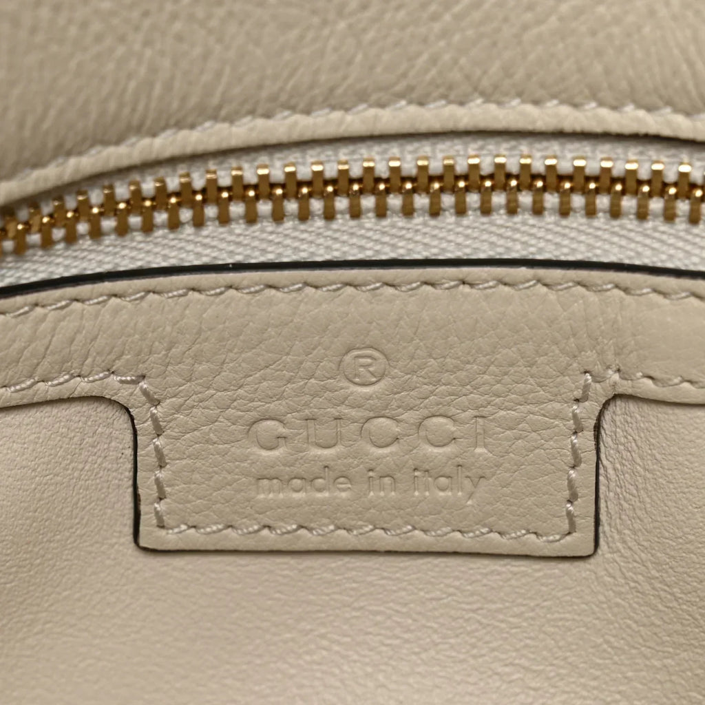 Gucci Blondie Mini Shoulder Bag - White in Mystic White - detail view 7 showing the bag's shape, finish and visible design details.