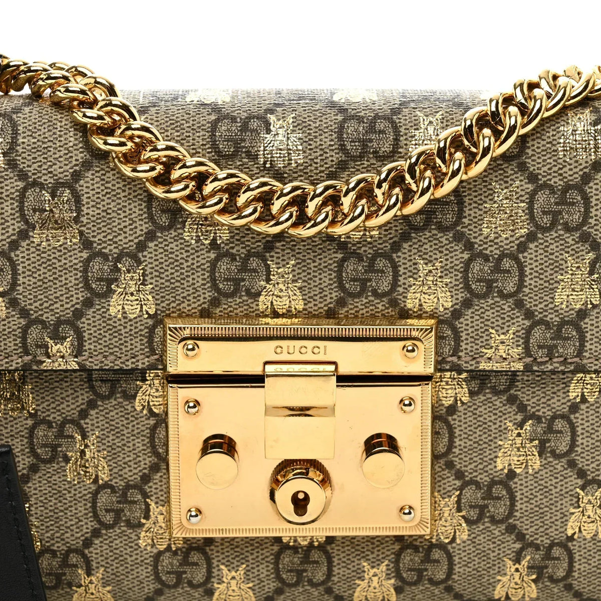 Gucci Bees Padlock Small Shoulder Bag - Beige in Beige - detail view 4 showing the bag's shape, finish and visible design details.