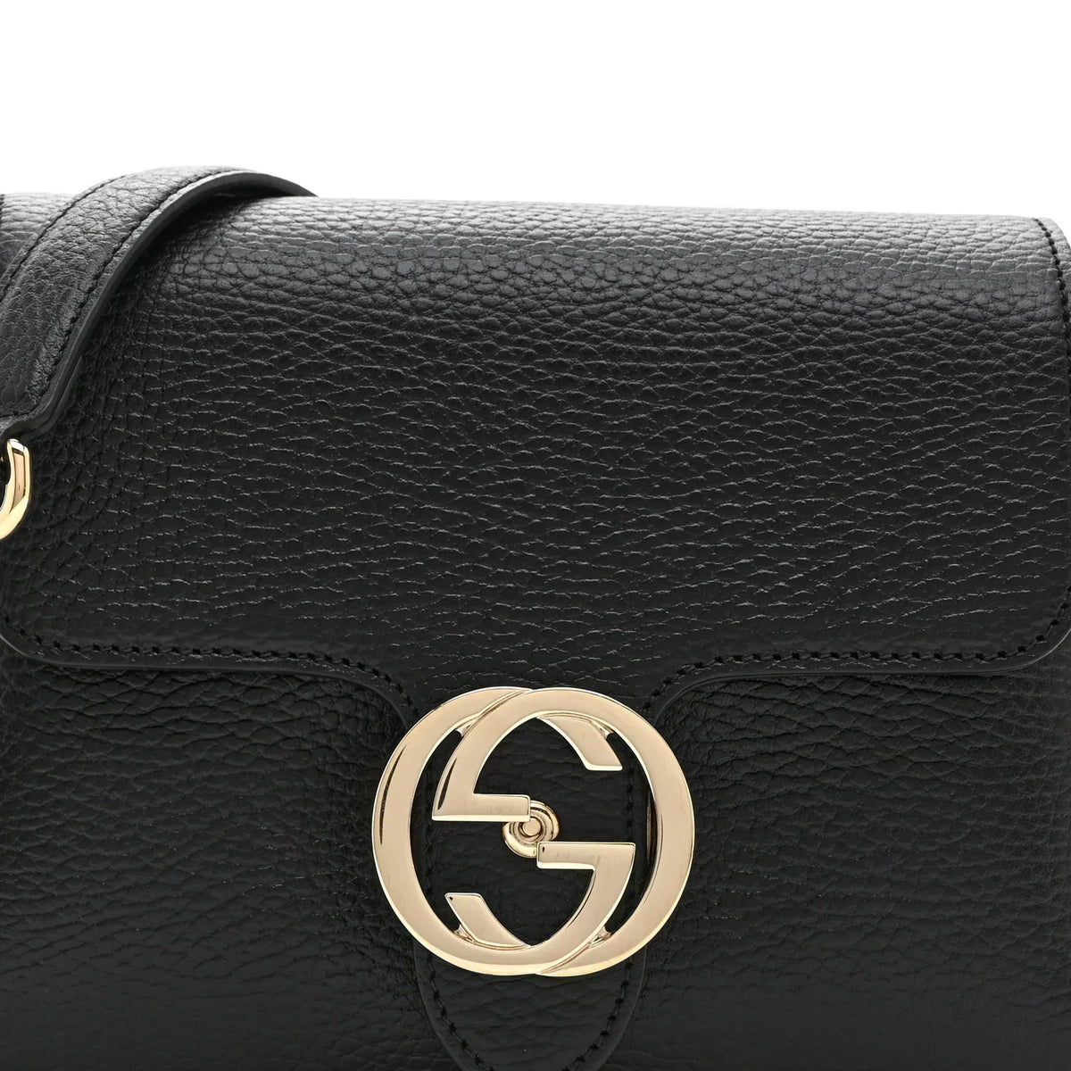 Gucci Dollar Interlocking Chain Bag - Black in Black - detail view 5 showing the bag's shape, finish and visible design details.