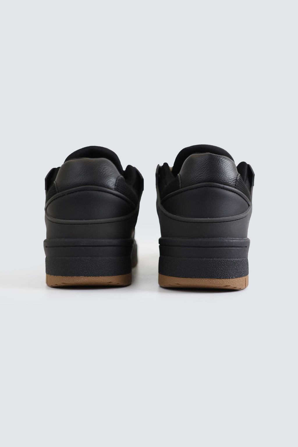 Bags End Men's Black Multi-Piece Sneakers