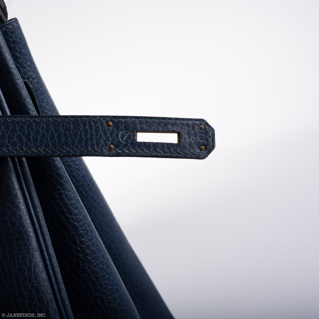 Hermes Birkin 35 Blue Saphire Ardennes leather Gold Hardware - Z Circle - hardware detail