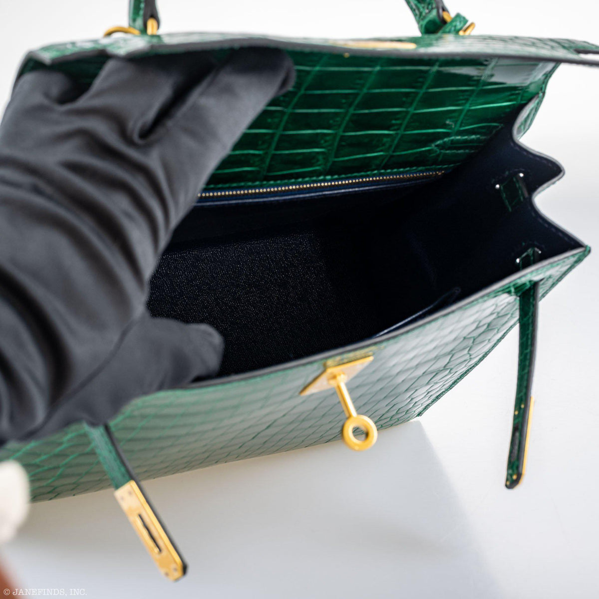 Hermes Kelly Pochette Cactus Alligator, product detail view 12
