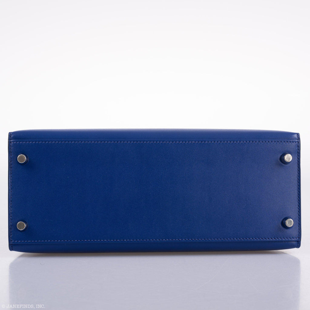 Hermes Kelly 28 Sellier Blue Electric Tadelakt, product detail view 9