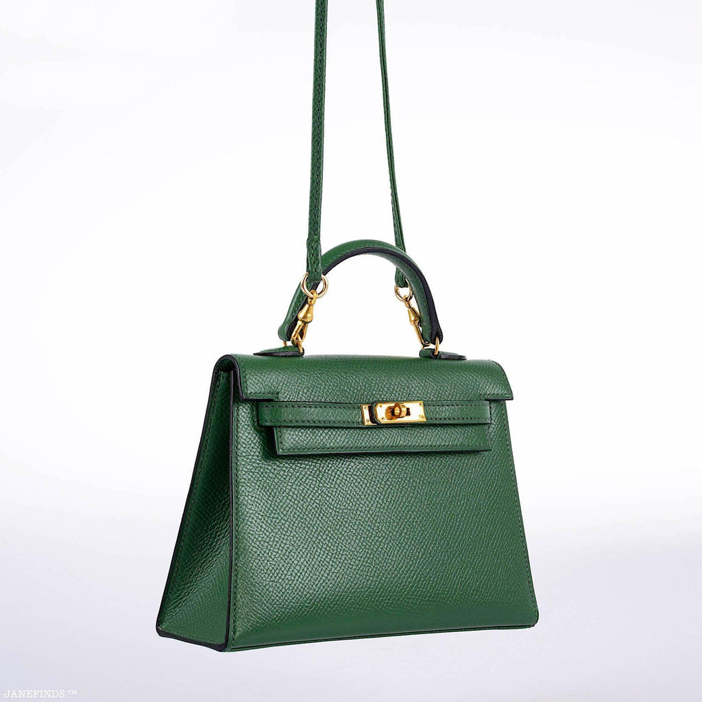 Hermes Mini Kelly 15 Vert Clair Courchevel with Gold Hardware, the Mini Kelly 15, showcasing its pristine cond