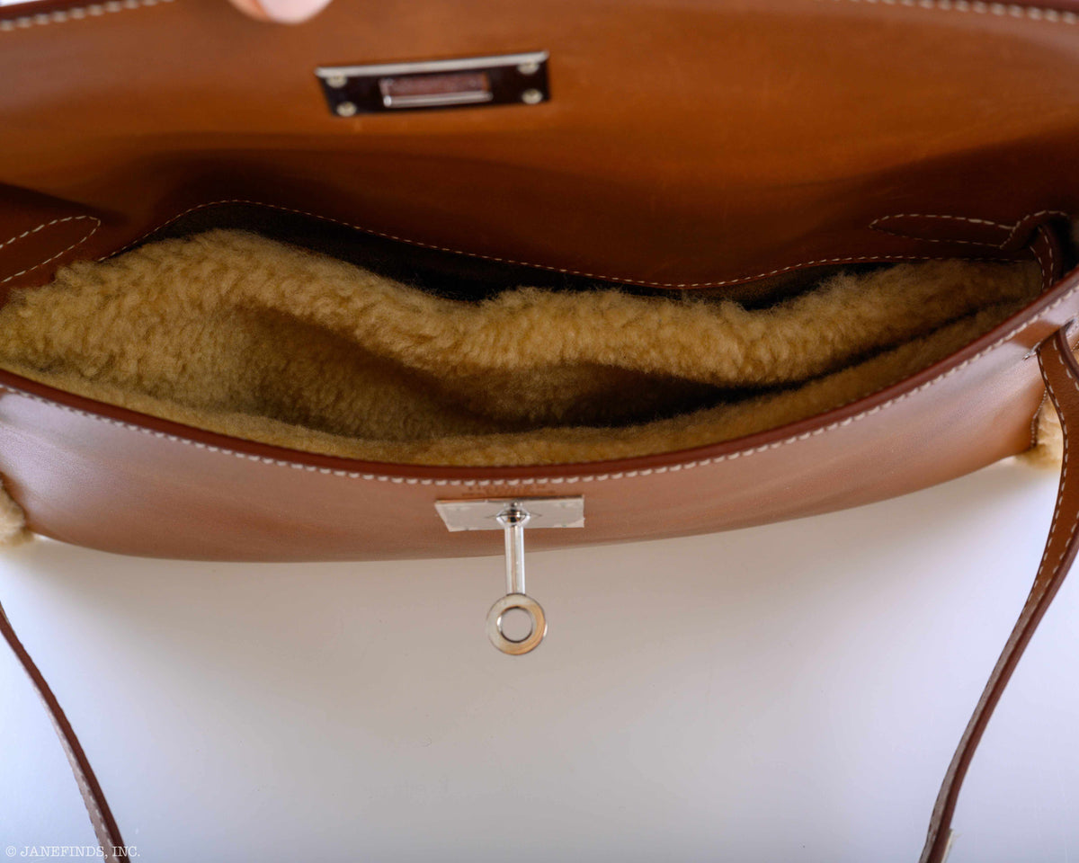 Hermes Teddy Kelly Clutch Barenia Leather & Mouton Shearling Palladium Hardware - 2007, K Square - hardware detail