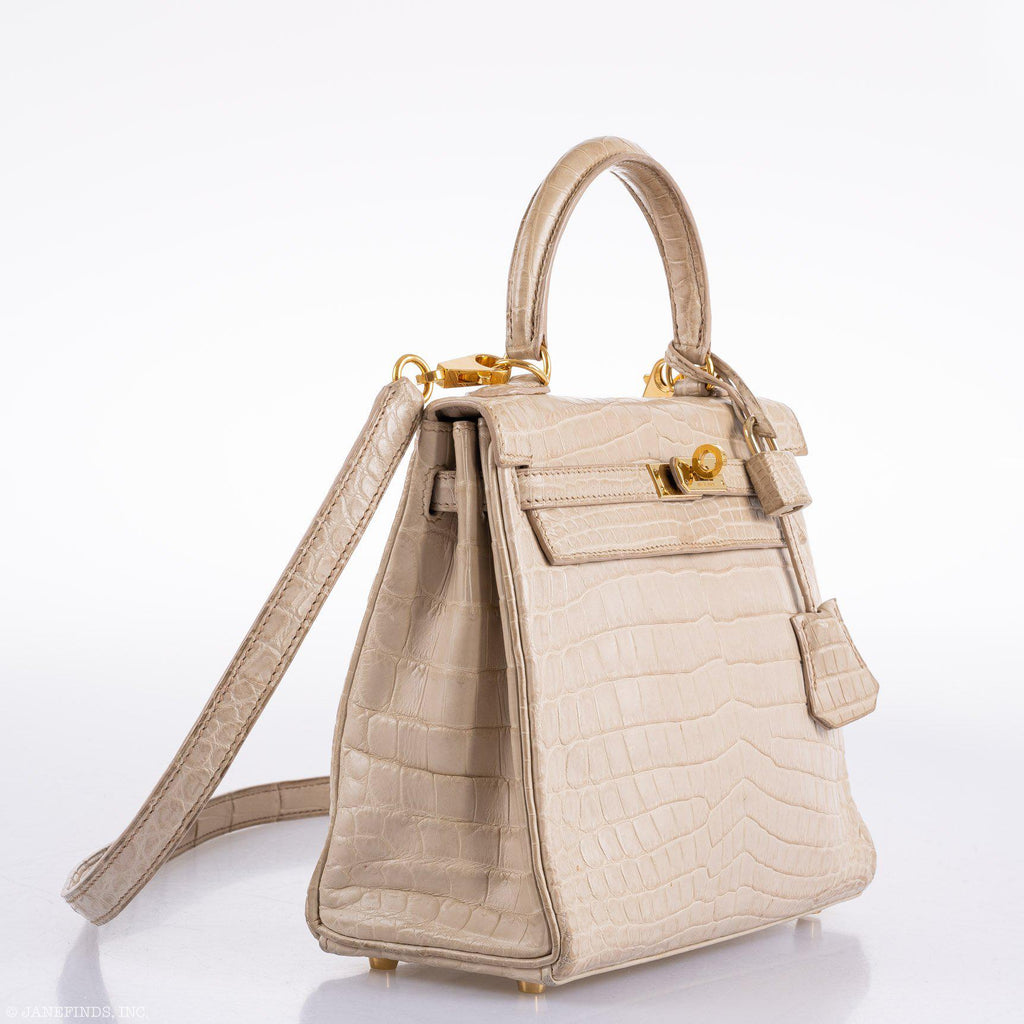 Hermes Kelly 25 Retourne Poussiere Matte Nilo Crocodile Gold Hardware - hardware detail
