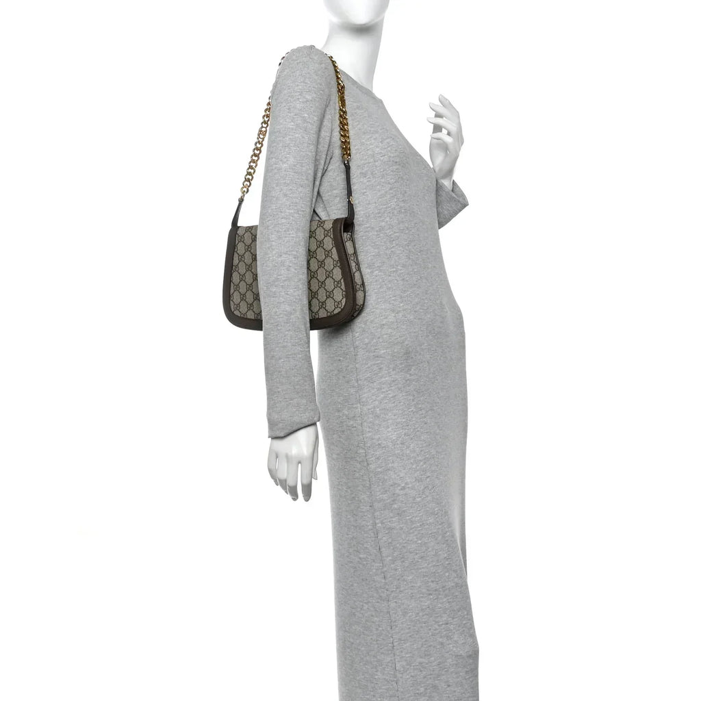 Gucci Blondie Shoulder Bag - Beige in Beige - detail view 9 showing the bag's shape, finish and visible design details.