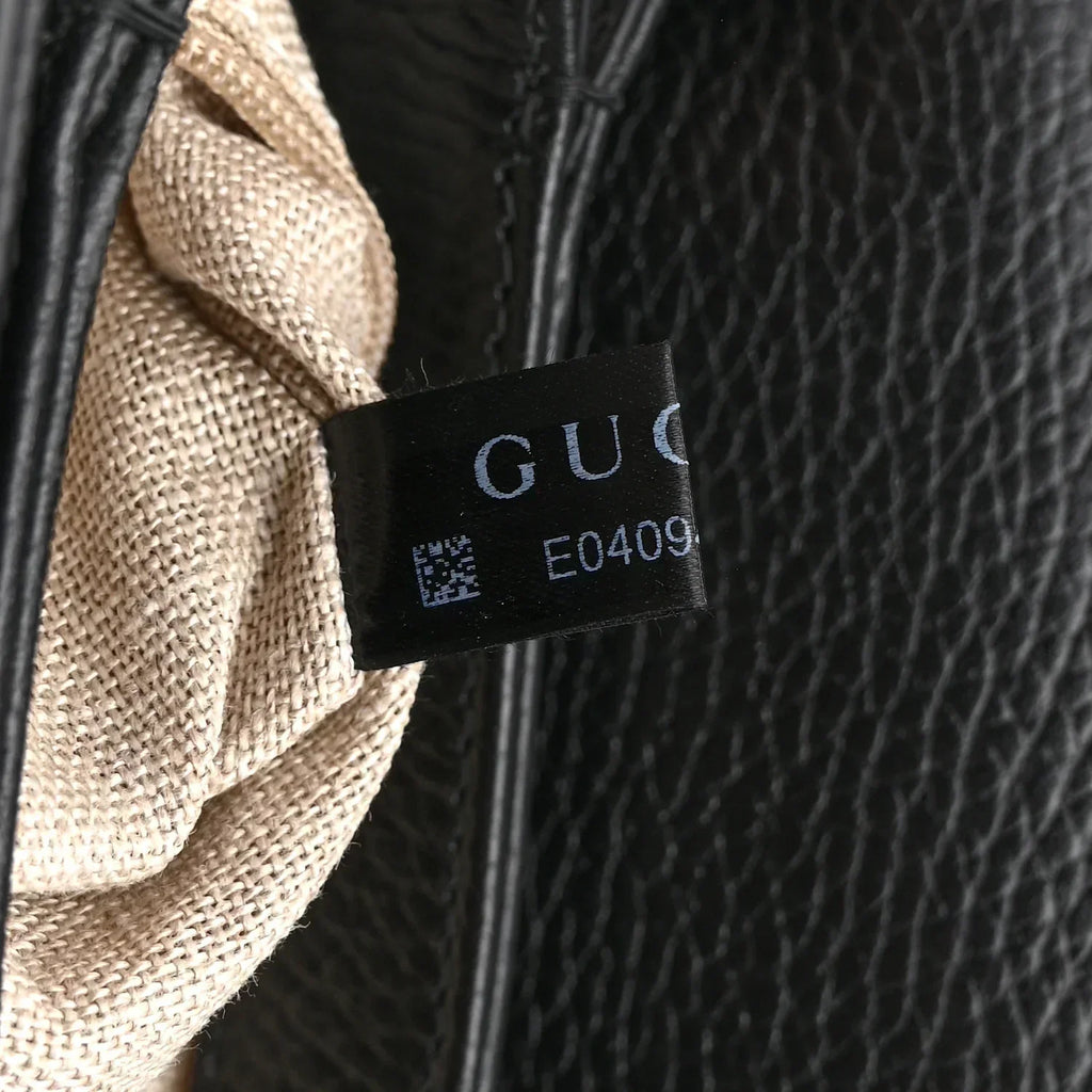 Gucci Dollar Interlocking Chain Bag - Black in Black - detail view 8 showing the bag's shape, finish and visible design details.