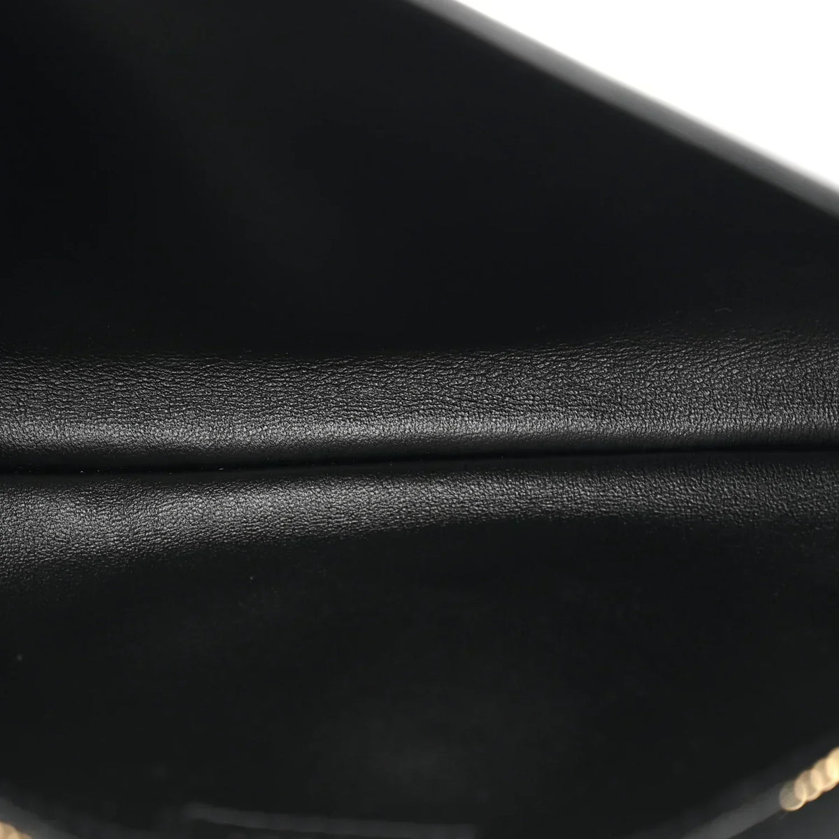 Gucci Blondie Shoulder Bag - Black in Black - detail view 6 showing the bag's shape, finish and visible design details.