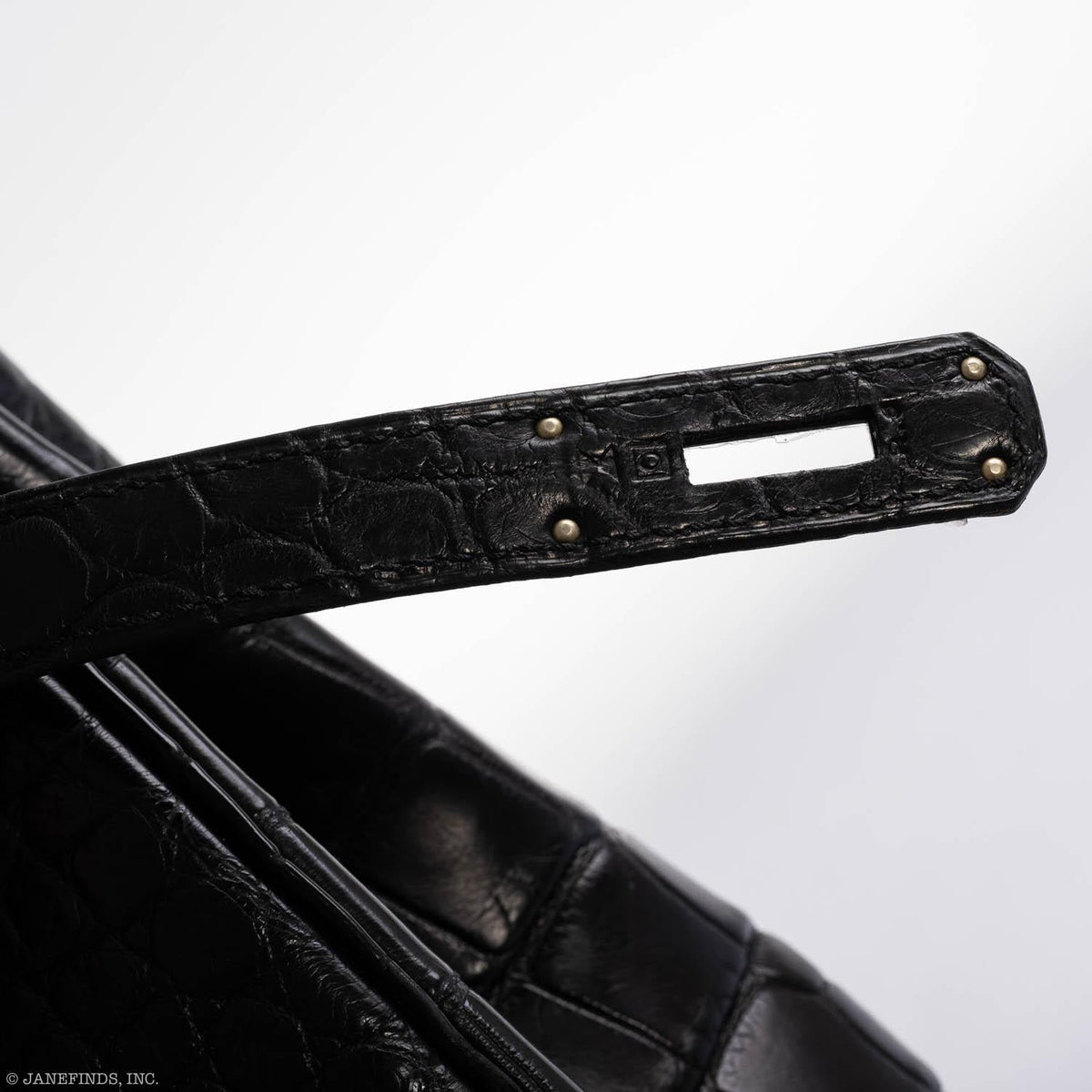 Interior view showing chevre lining and compartments of Birkin 35 SO BLACK