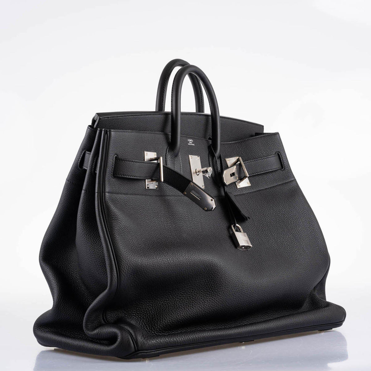 Base and corner detail of Black Togo HAC Birkin