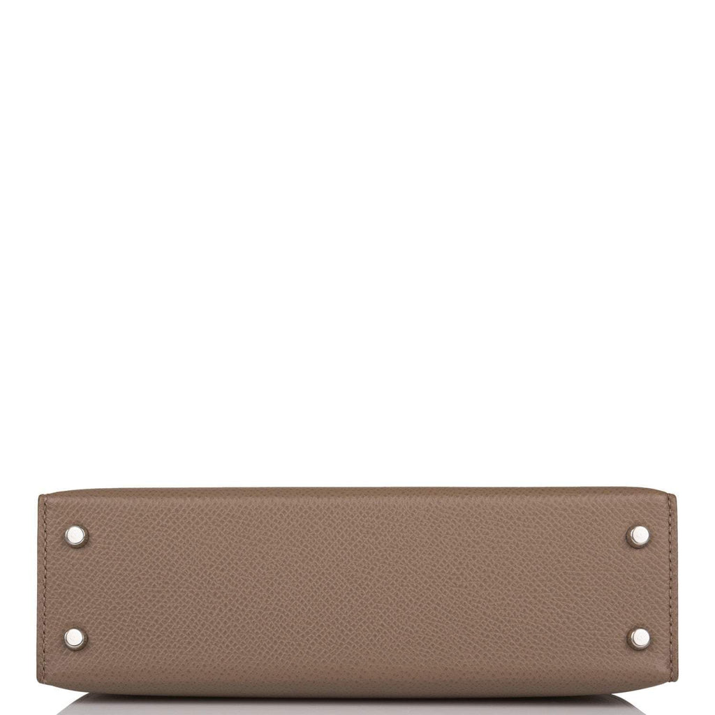 Top view showing flap and rolled handle on Kelly 20 Tri-Color
