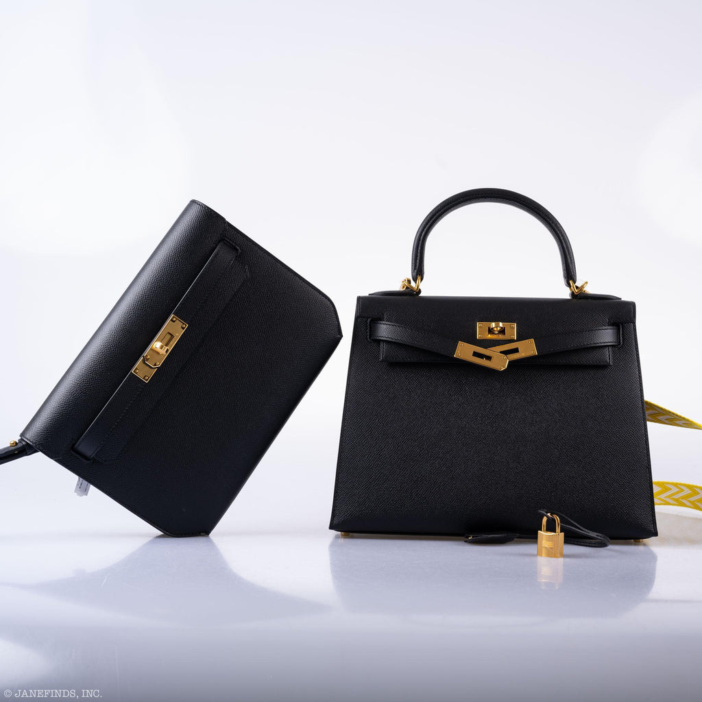 The Hermes Kelly 28 shown with its removable shoulder strap