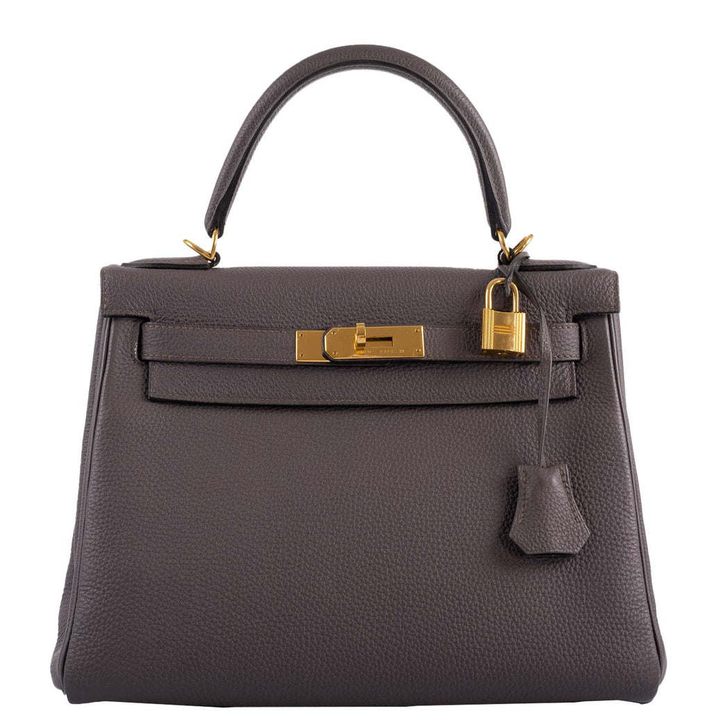 Hermes Kelly 28 Retourne Etain Togo, Kelly 28 Retourne handbag in Etain Togo leather with gold hardware.