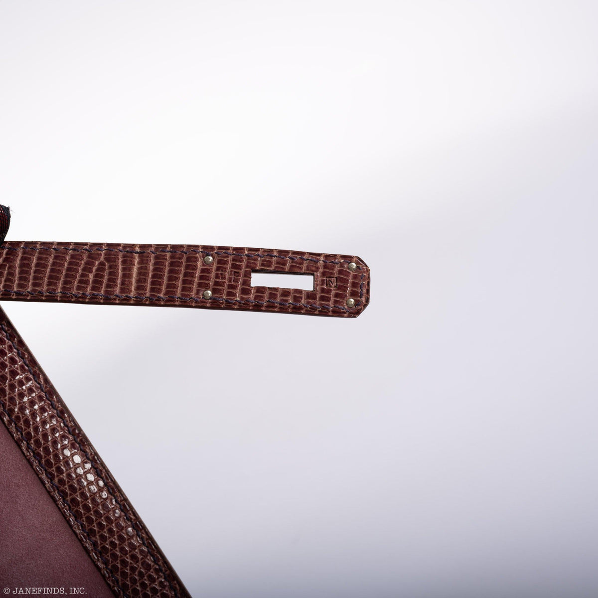 Hermes Unique HSS Kelly 32 Sellier Rose Indienne Doblis Suede & Mauve Lizard with Palladium Hardware - 2012, N Square - hardware detail