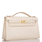 Hermes Kelly Pochette Beton Ostrich Gold Hardware - hardware detail