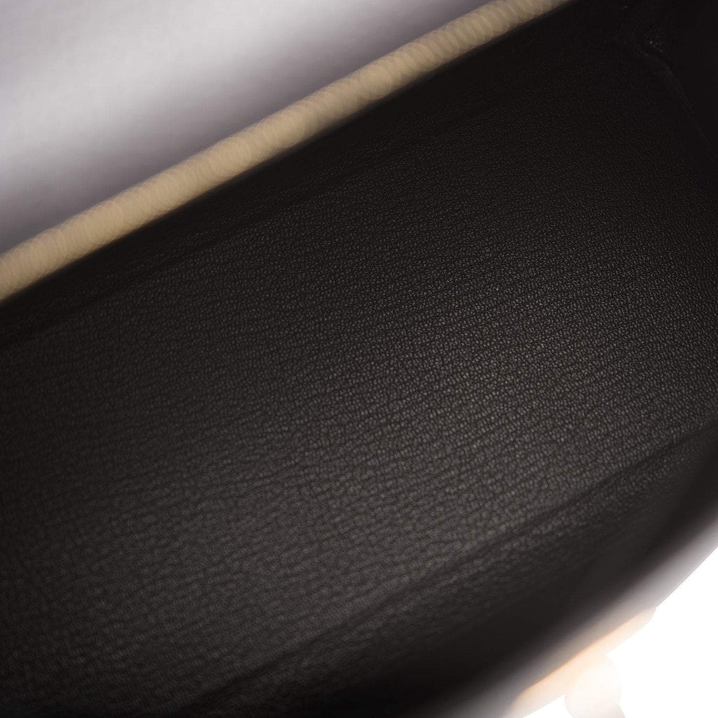 Back view of the Hermes Kelly Retourne 25, showcasing its pristine condition