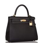 Close-up of the gold-tone hardware and toggle closure on the Hermes Kelly 25