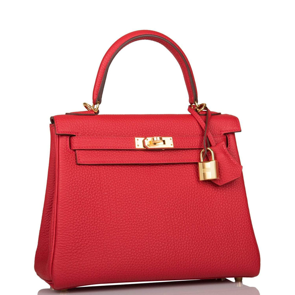Side profile of the Hermes Kelly Retourne 25, highlighting its soft shape
