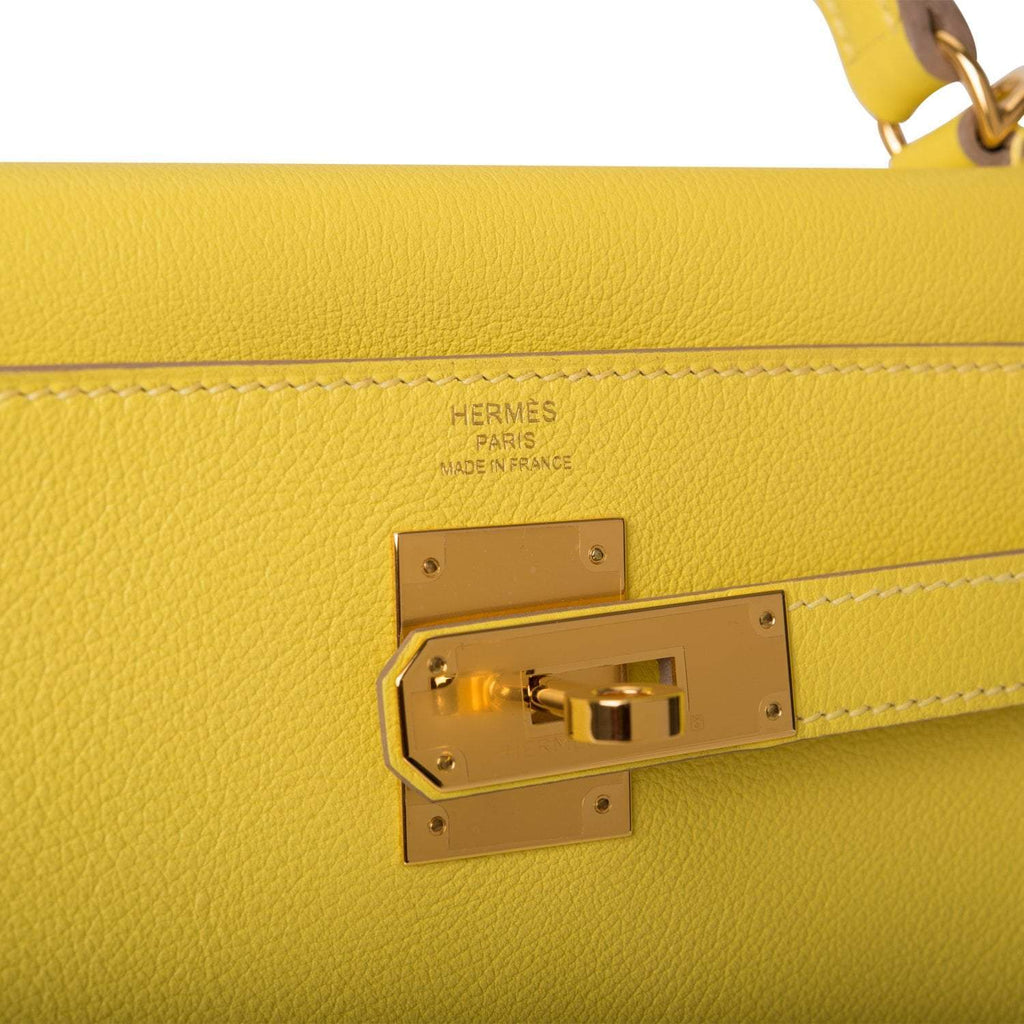 Hermes Kelly Retourne 28 Lime Evercolor Gold Hardware - interior detail