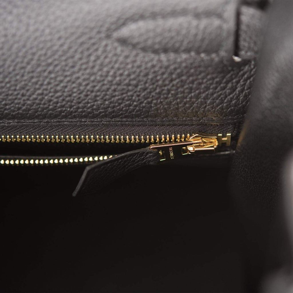 A detailed view of the soft side gussets of the bag