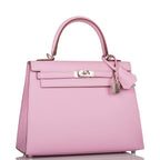 Front view of the Hermes Kelly Sellier 25 in Mauve Sylvestre Epsom leather