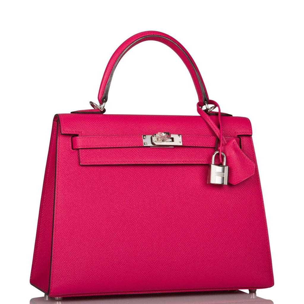 Front view of the Hermes Kelly Sellier 25 in Rose Mexico Epsom leather