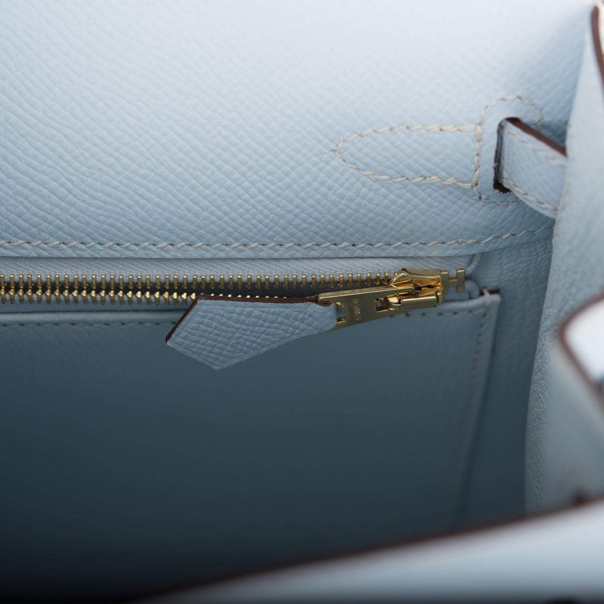 A detailed view of the side gussets of the bag