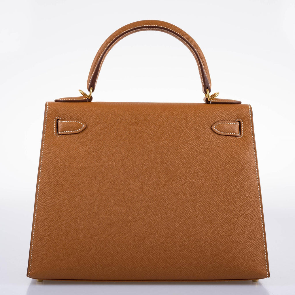Hermes Kelly 28 Sellier Gold Epsom with Gold Hardware, the gold-tone hardware and signature turn-lock closure