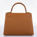 Hermes Kelly 28 Sellier Gold Epsom with Gold Hardware, the gold-tone hardware and signature turn-lock closure