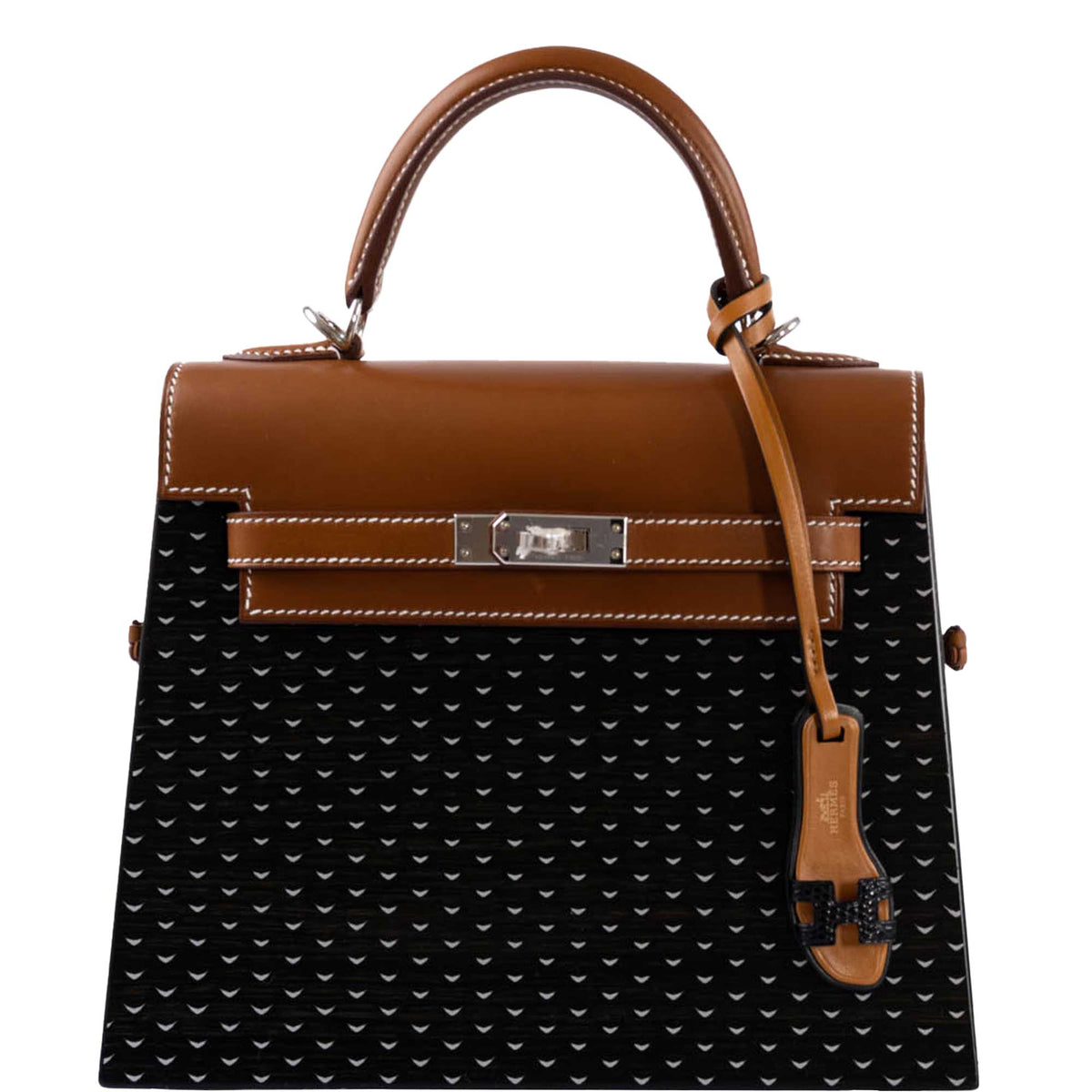 Front view of the Hermes Kelly Wood 22, showcasing the Bog Oak and Barenia leather