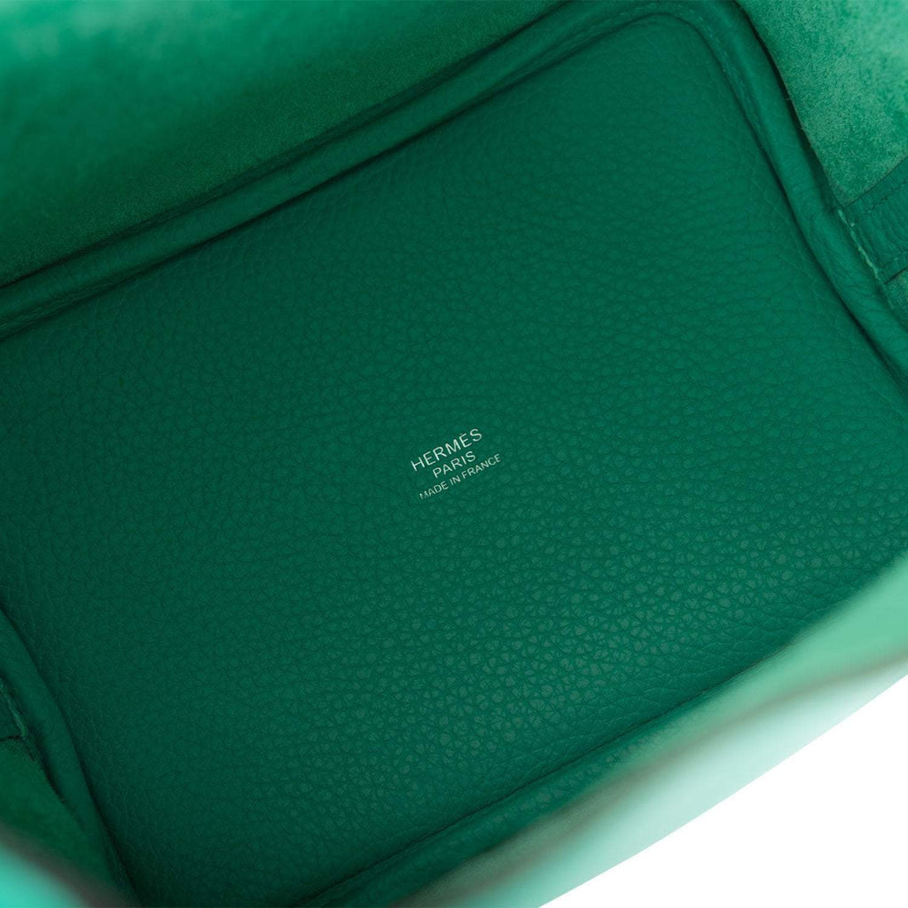Interior leather of Hermès Picotin 18 Menthe Clemence