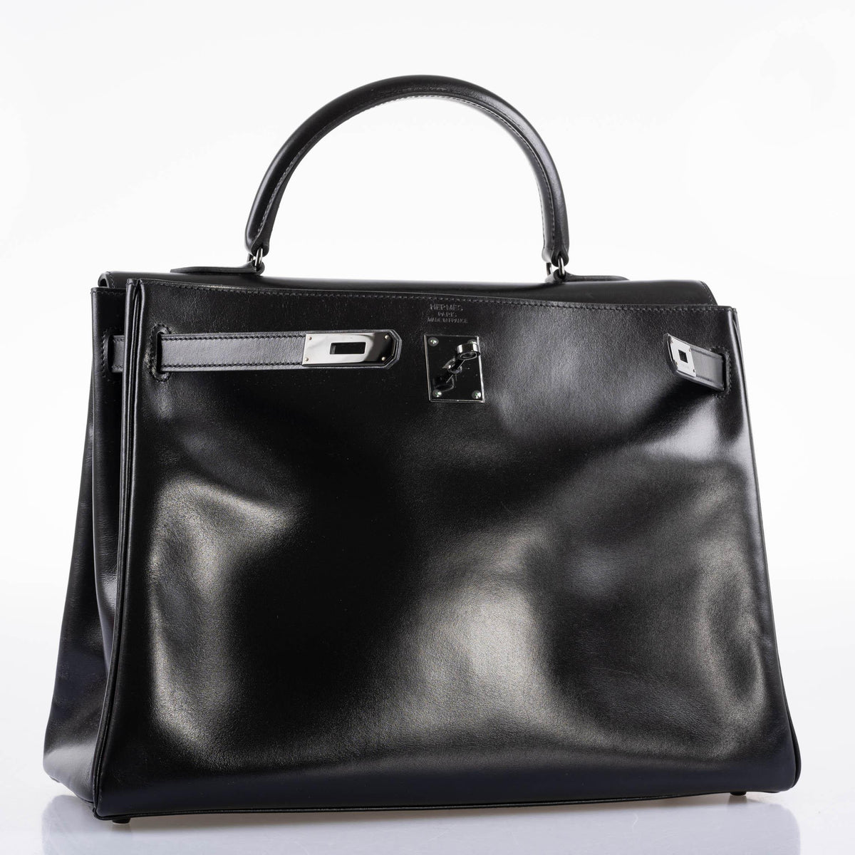 Backside of Hermes Kelly 35 So Black Edition