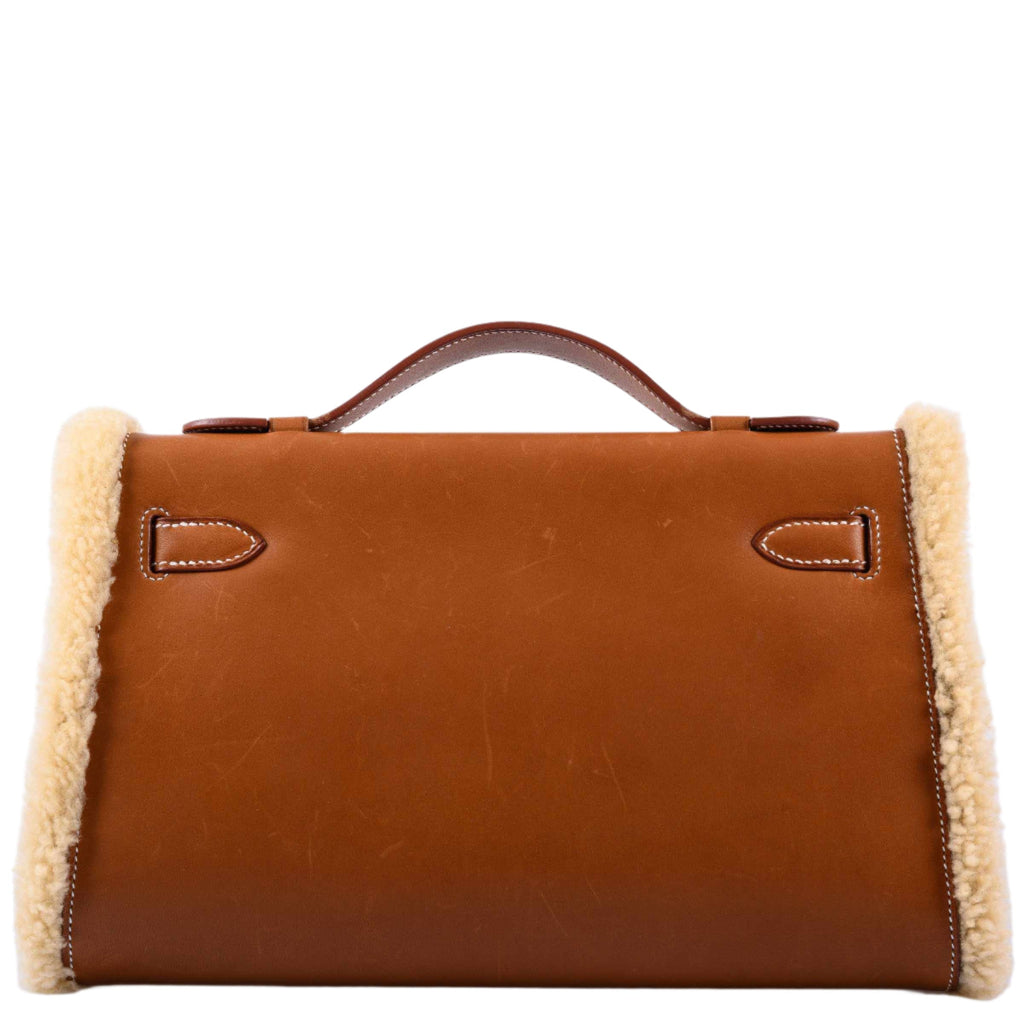 Hermes Teddy Kelly Clutch Barenia Leather & Mouton Shearling Palladium Hardware - 2007, K Square - hardware detail
